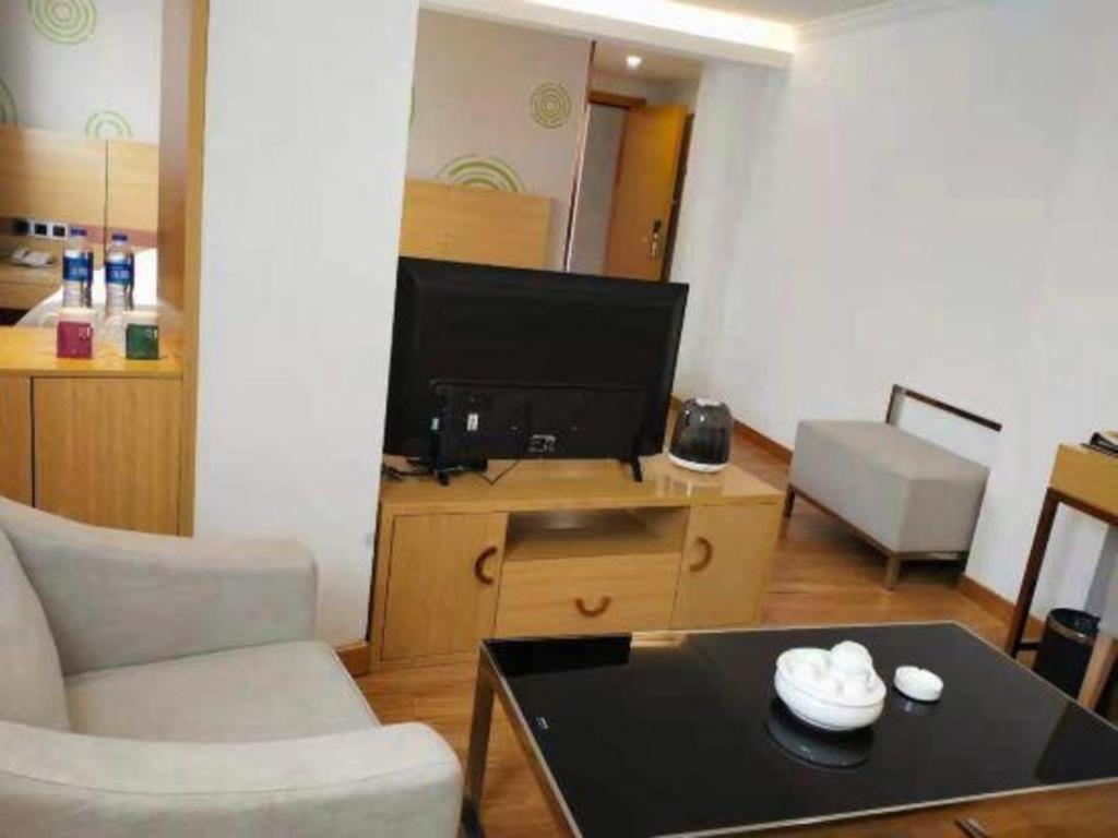 Greentree Inn Qingyuan Qinghe Avenue Branch Zewnętrze zdjęcie